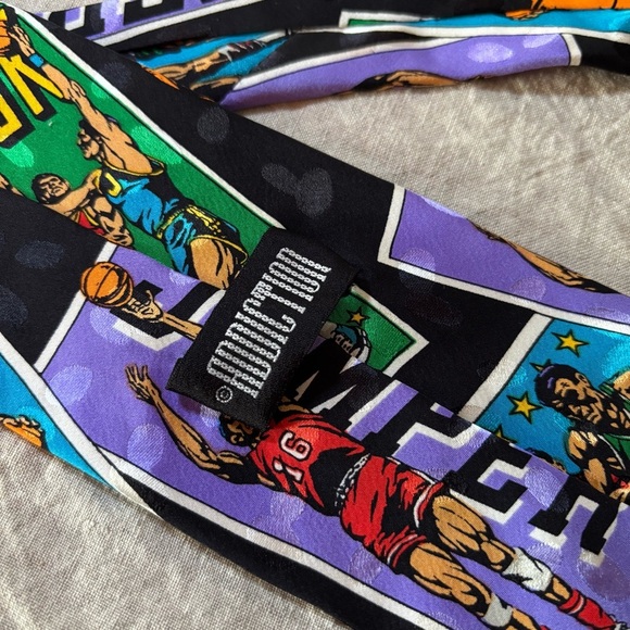 Men’s Addiction Basketball hieroglyphics card style Tie 100% Silk Multi-color. - Picture 5 of 7